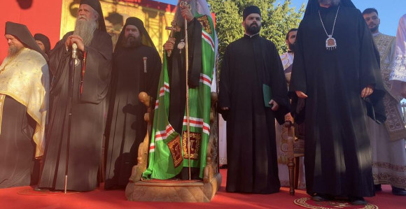 Porfirije i Joanikije stigli u manastir Ðurđevi stupovi