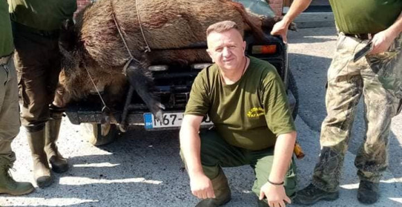 Srbac: Odstrijelio vepra teškog 150 kilograma