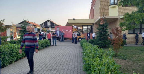 Svaki dan gore: Napad Dodikovih ljudi na snimatelja