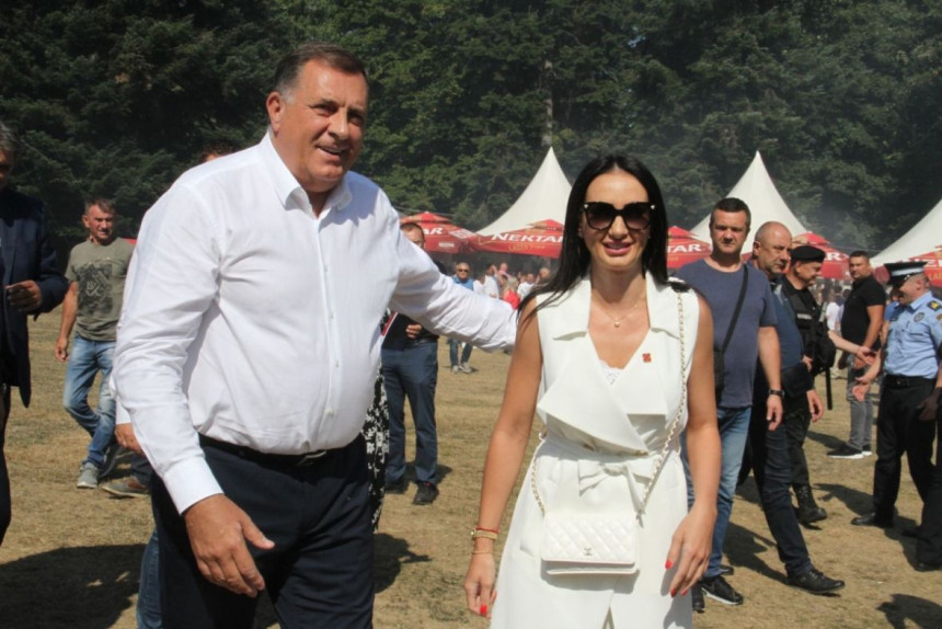 Повуците се сами, доста сте се иза Милорада скривали!