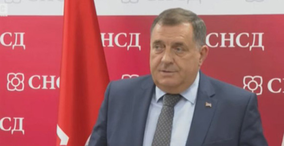 Ne učestvujemo u odlučivanju, ali smo glasali za pare?!