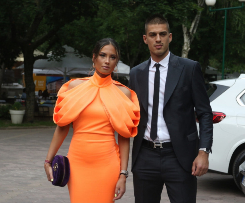 Mirka i Vujadin dali novorođenoj bebi retko ime!