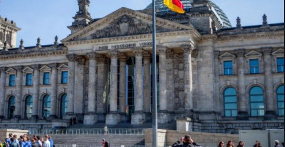 Dijaspora: Podrška opoziciji u RS, stop gušenju medija!