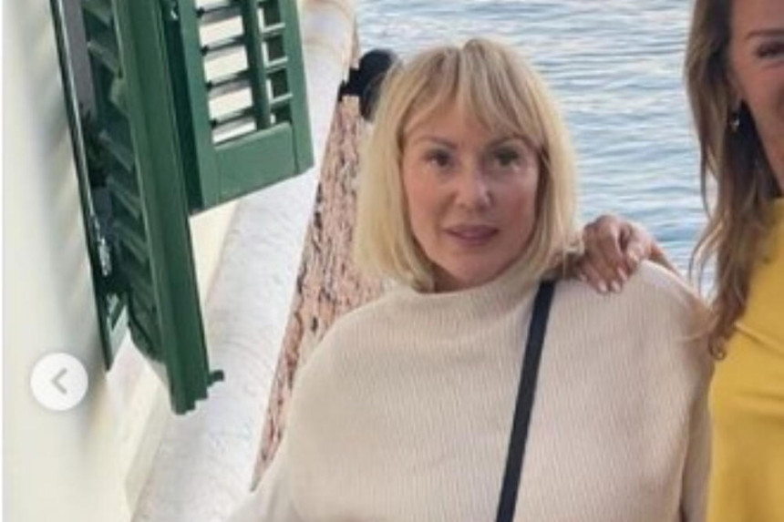 Brena bez fotošopa i filtera u opuštenom izdanju!