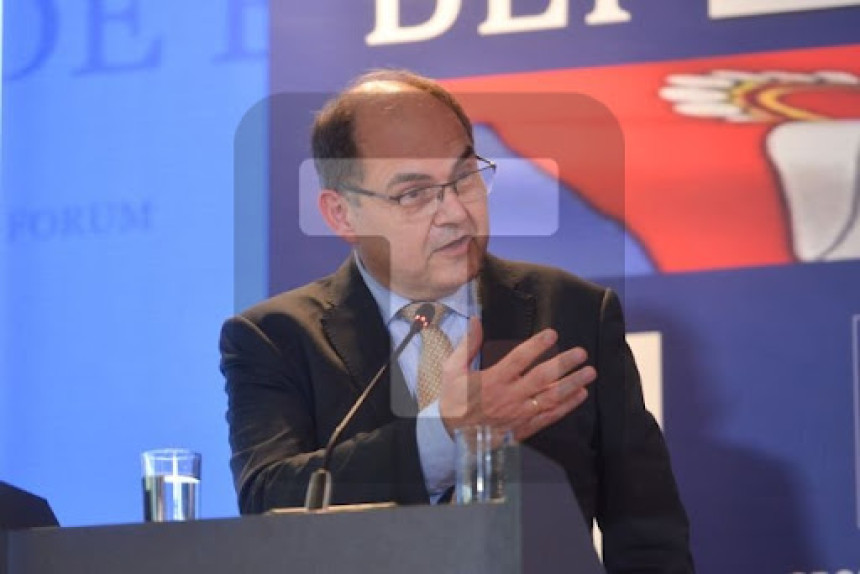 Kristijan Šmit u Beogradu podržao "Otvoreni Balkan"