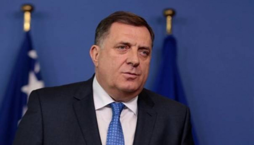 ЕУ посланици траже покретање санкција против Додика