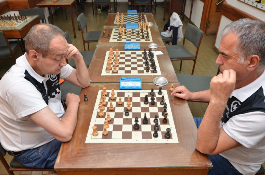  Mozzart podržao šahovske prvake Srpske iz Gacka