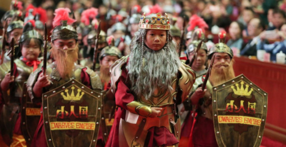 U carstvu malih ljudi posla ima samo za ljude određene visine!