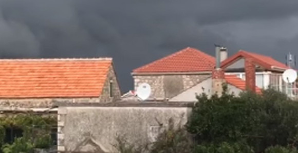 Potop u Dalmaciji, palo preko 100 l kiše po kvadratu