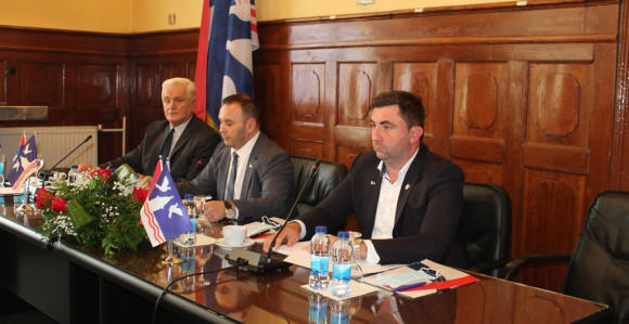 Treba domaćinski upravljati gradovima i opštinama