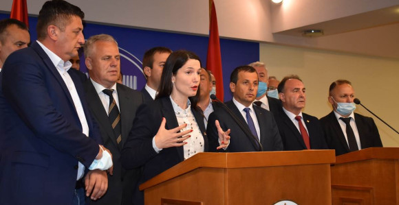 Uključite BN TV u digitalni sistem ili imate protest