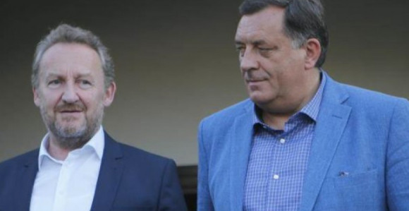 Bakir kaže da ga je Dodik zvao da sjednu zajedno