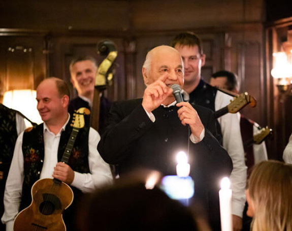 Zvonko Bogdan nastupio u kafani gde je Toma održao svoj poslednji koncert!