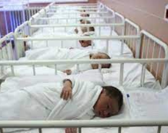 Lijepa vijest iz UKC-a Banjaluka: Rođeno 14 beba