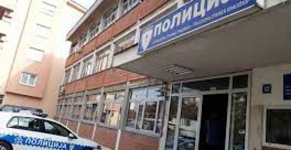 Tukao se na pumpi iako je imao rješenje o izolaciji