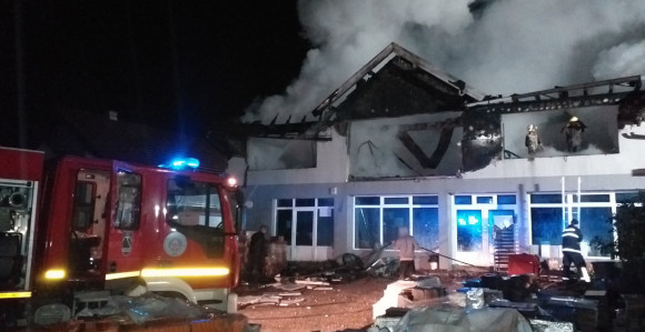 Požar opustošio fabriku "Jašić komerc" (VIDEO)