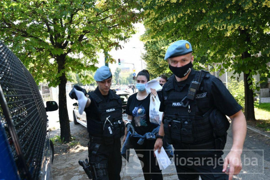 Ukinute skoro sve mjere zabrane optuženima