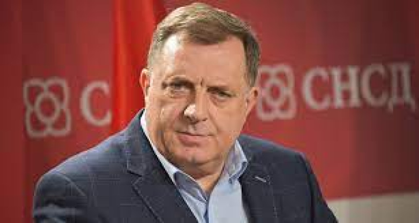 Dodik zateže uže, a istovremeno čeka poziv za spas