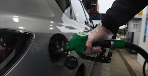 U Hrvatskoj veliko poskupljenje goriva, u BiH niže cijene