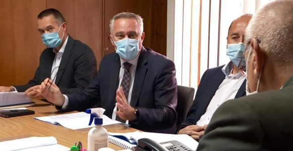 Rođendanska torta i hladan tuš za ministra Pašalića (FOTO)