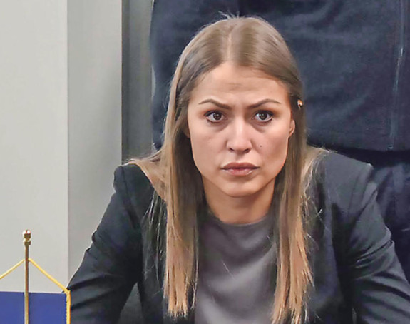 Privedena Dijana Hrkalović, u toku pretres njenog stana