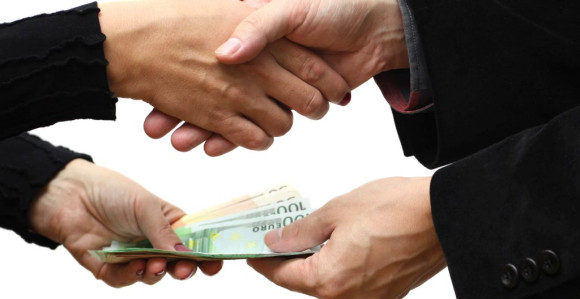 Korupcija društva nas razara više od korone!