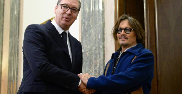 Vučić će Džonija Depa odlikovati na Dan državnosti