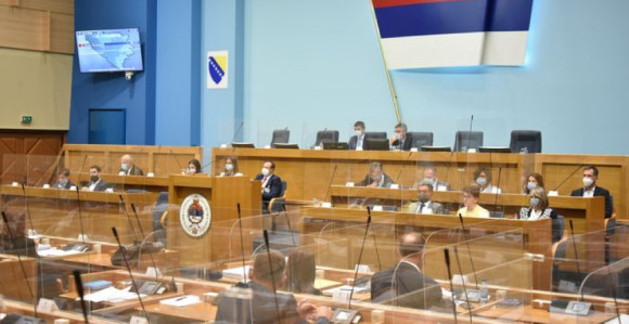 Poslanici se naprasno razboljeli, samo da nije korona