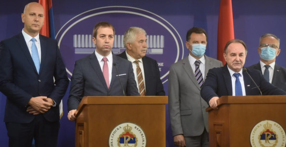 Poslanici DNS i SPS: Vlada nema podršku Skupštine