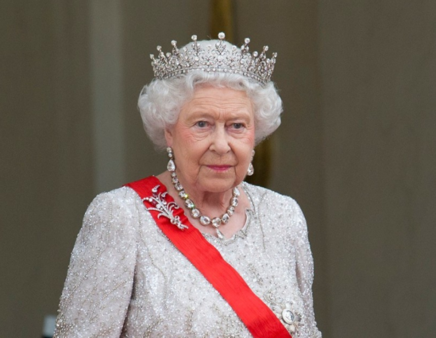 Britanska kraljica Elizabeta provela noć u bolnici