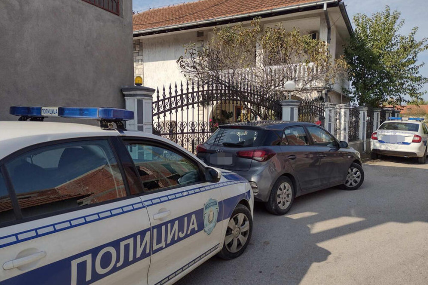 Policija odvela i Džonićevu ženu, "češljaju" imanje