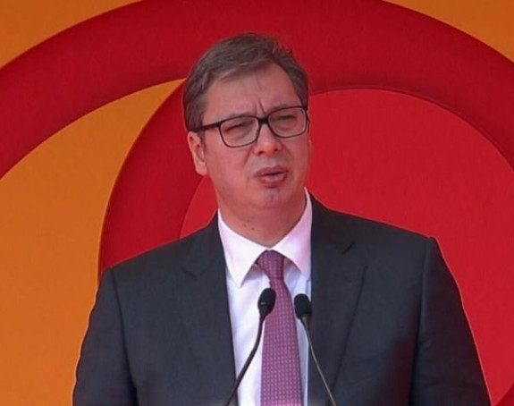 Vučić najavio diplomatsku akciju, prvo sastanak sa Dodikom a potom i sa Bakirom