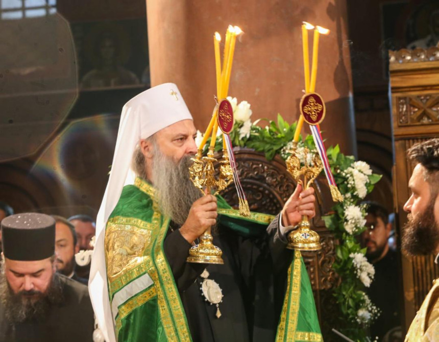 Додик у присуству његове светости - "Ај'д не с*ри!"