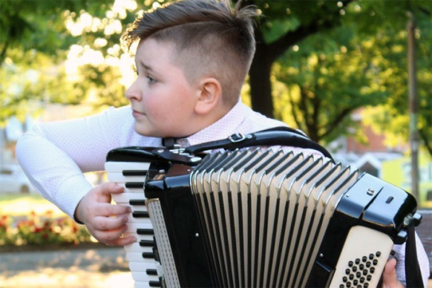 Đorđe Perić među pet najboljih harmonikaša svijeta