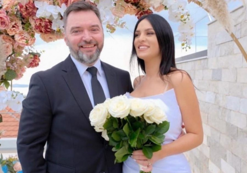 Oženio se Košarac, nova supruga mlađa 17 godina