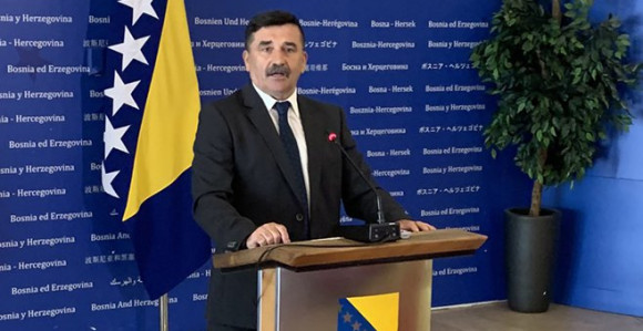Lovrinović traži i smjenu Turkovićeve i Cikotića