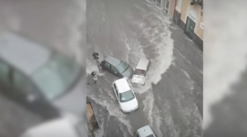 Nezapamćene poplave pogodile Siciliju (VIDEO)