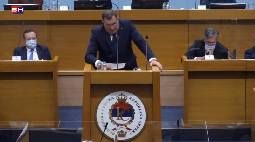 Dodik poziva na jedinstvo i traži podršku (VIDEO)