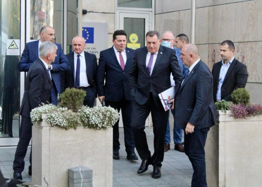 Dodik: Ne diramo Ustav BiH, mi smo dobri momci