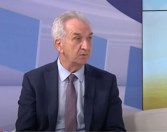 Šarović: Prenio je nadležnosti, pa se sjetio da ih vrati