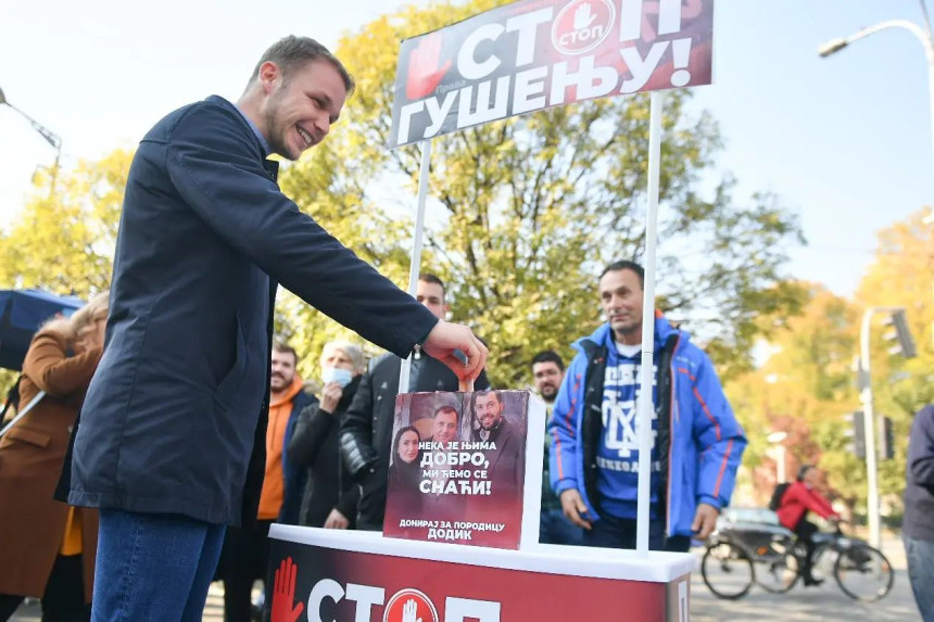 Prikupljanje pomoći porodici Dodik: "Neka je njima dobro"