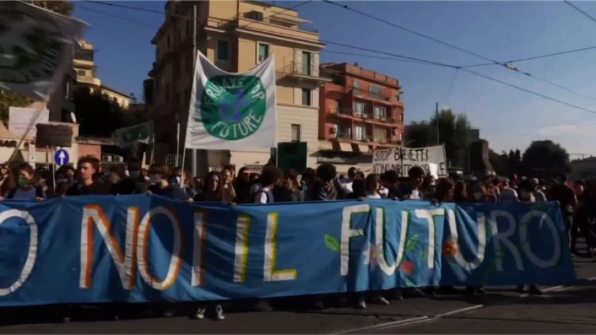 Protesti u Rimu: Radnici, klimatski aktivisti...