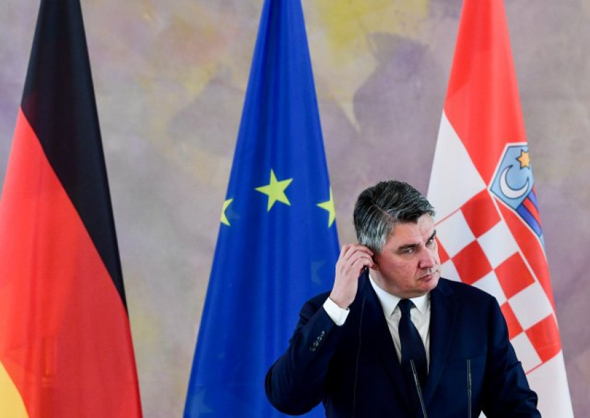 Isplivale tajne: Htjeli da pošalju vojsku u BiH?!