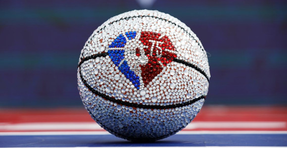 НБА: 75 година од првог судијског звиждука