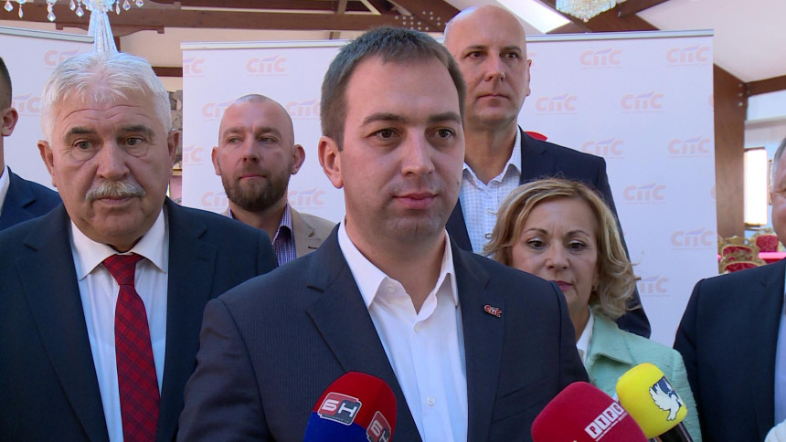 Selak najavio opoziciono djelovanje