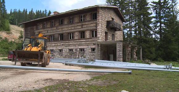 Vlada ulaže ogroman novac u propale hotele