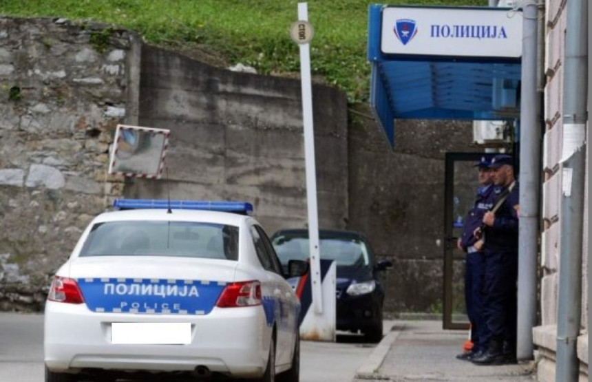 Zvornik: Uhapšeno naoružano lice s bombama i noževima