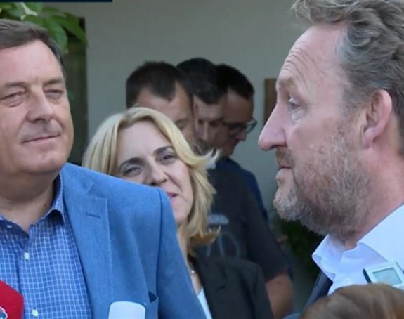 Dodik poručio: Ne razbijam, nego spašavam BiH