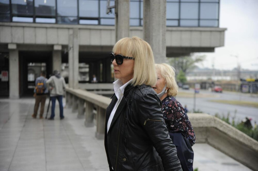 Брена са сестром покреће бизнис и улаже милионе!