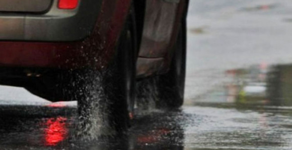 Mokri i klizavi kolovozi, opasnost od odrona